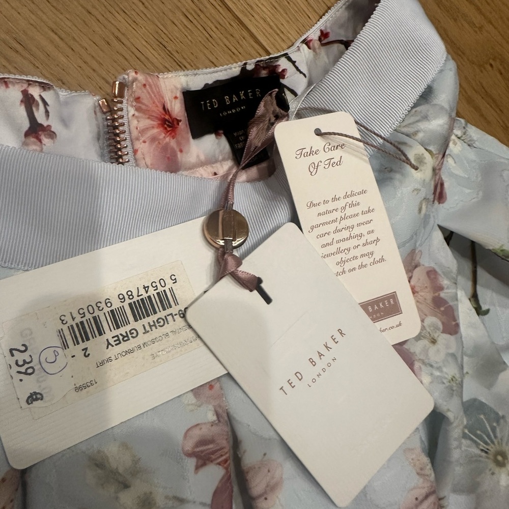 Ted Baker London new with tags Floral full Circle Skirt and White Top Set - Picture 6 of 16